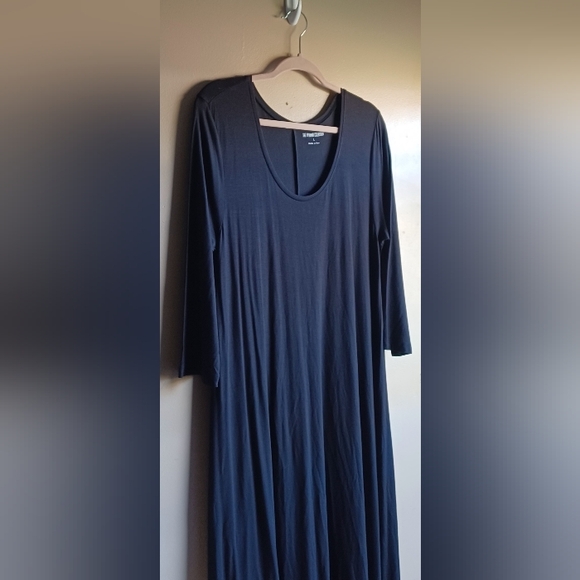 THE PYRAMID COLLECTION DRESS - Picture 3 of 5